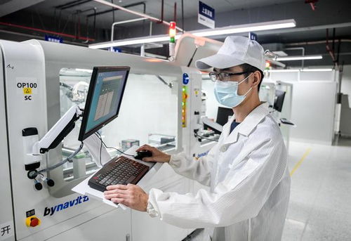 北斗高精度定位 让智能汽车更聪明，与世界同行